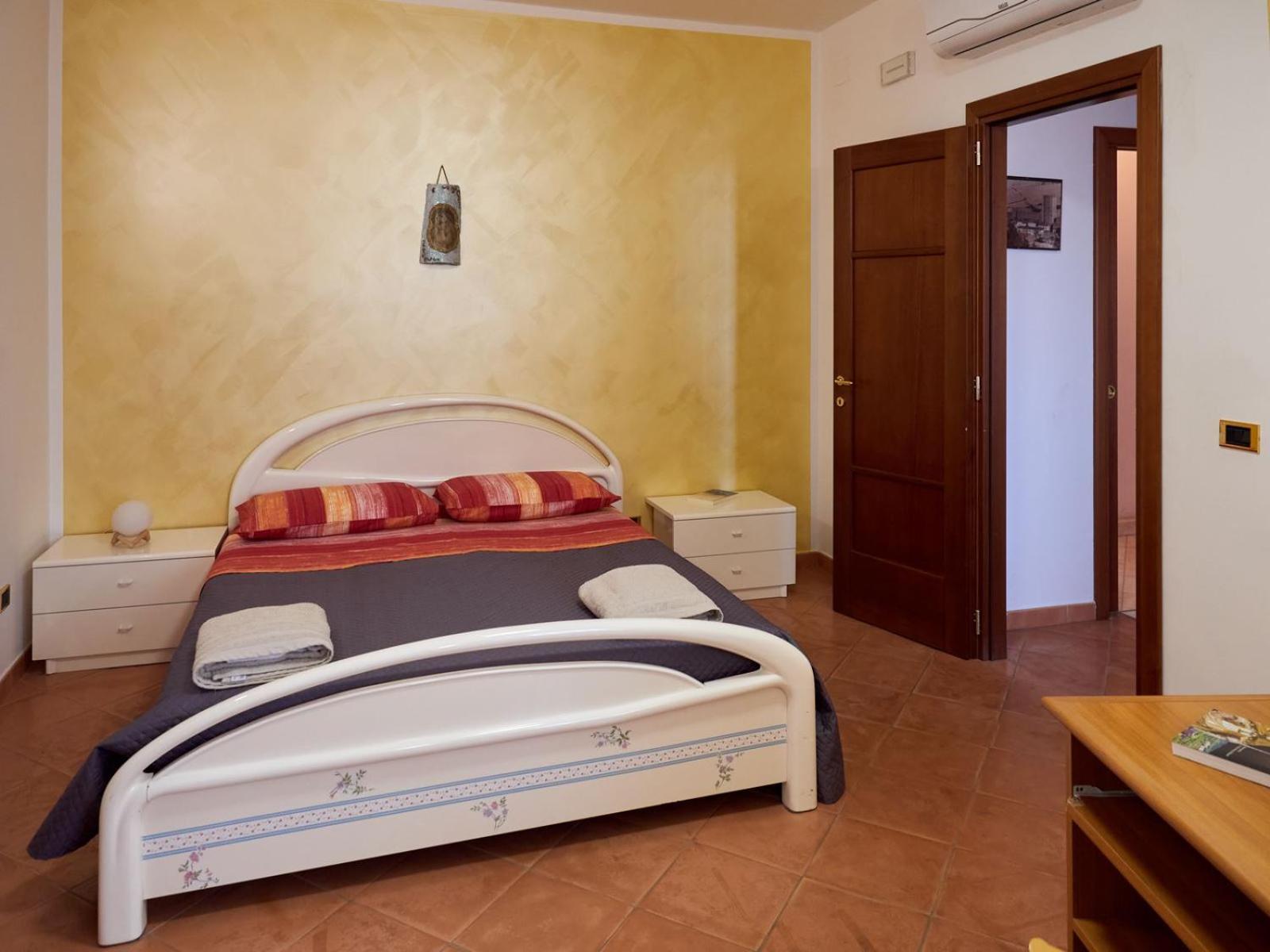 Bnb Anna E Leo - Casa Di Leo Bed & Breakfast Pietra Montecorvino Exterior photo